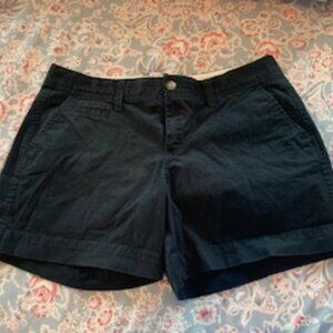 Old Navy Black Khaki 5" Shorts Size 8 Low Rise